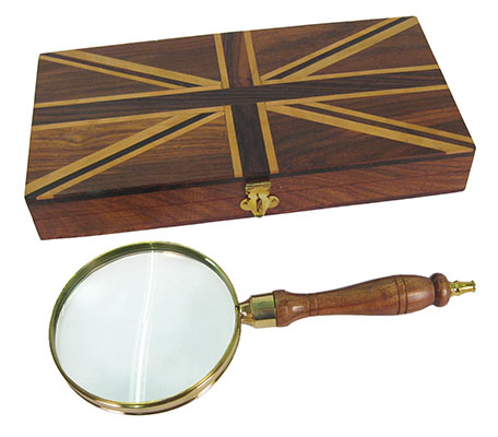 Magnifying Glass With Union Jack Box